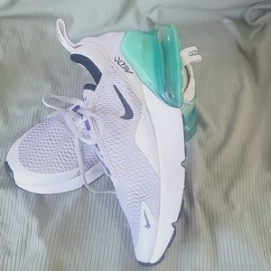 Nike Air max 270 size 1y